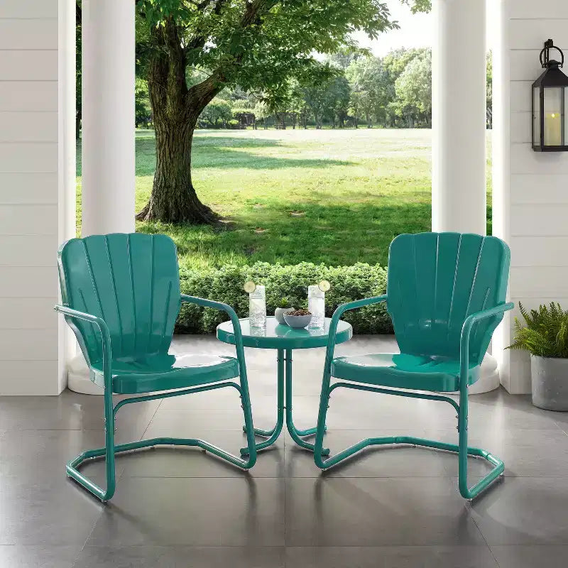Set da 3 pezzi per esterni Ridgeland - Turchese - Crosley: Sedie in stile vintage e tavolino in metallo