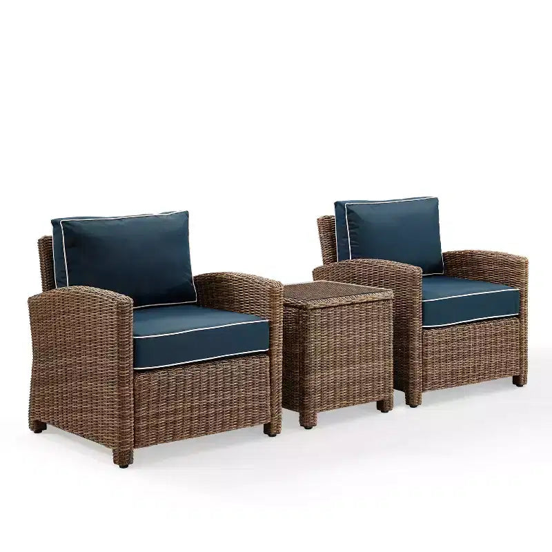 Set da salotto da esterno Bradenton 3 pezzi in vimini con due sedie e tavolo, blu navy - Crosley