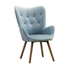 Poltrona Accent Doarnin contemporanea in velluto setoso con bottoni sullo schienale, blu