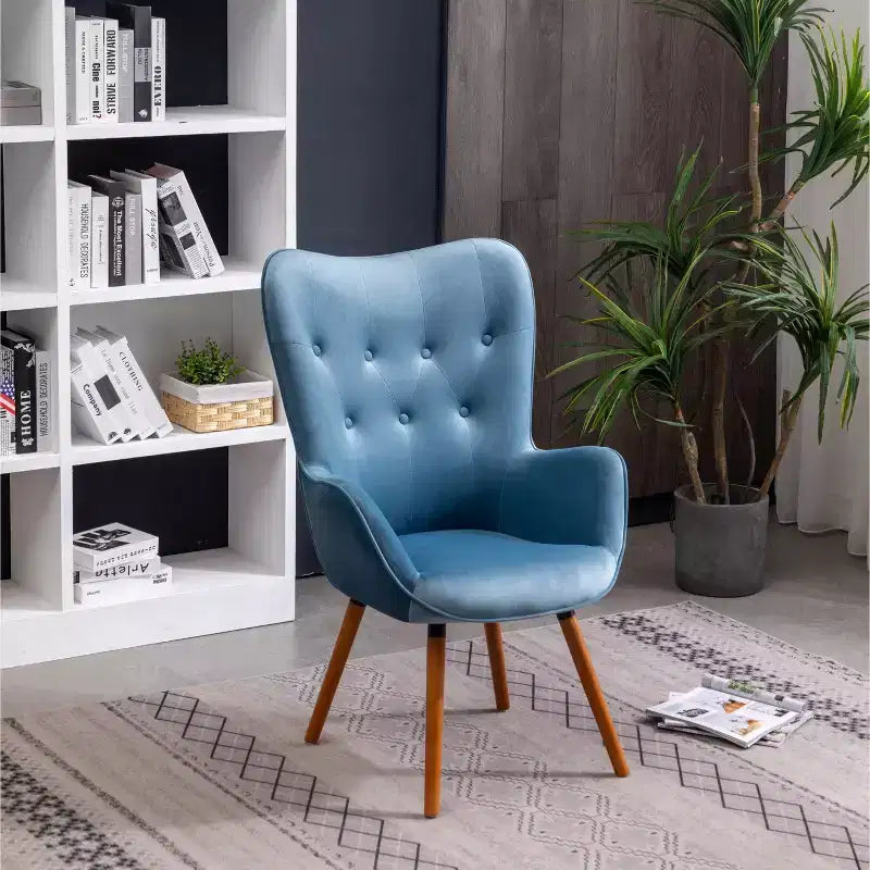 Poltrona Accent Doarnin contemporanea in velluto setoso con bottoni sullo schienale, blu