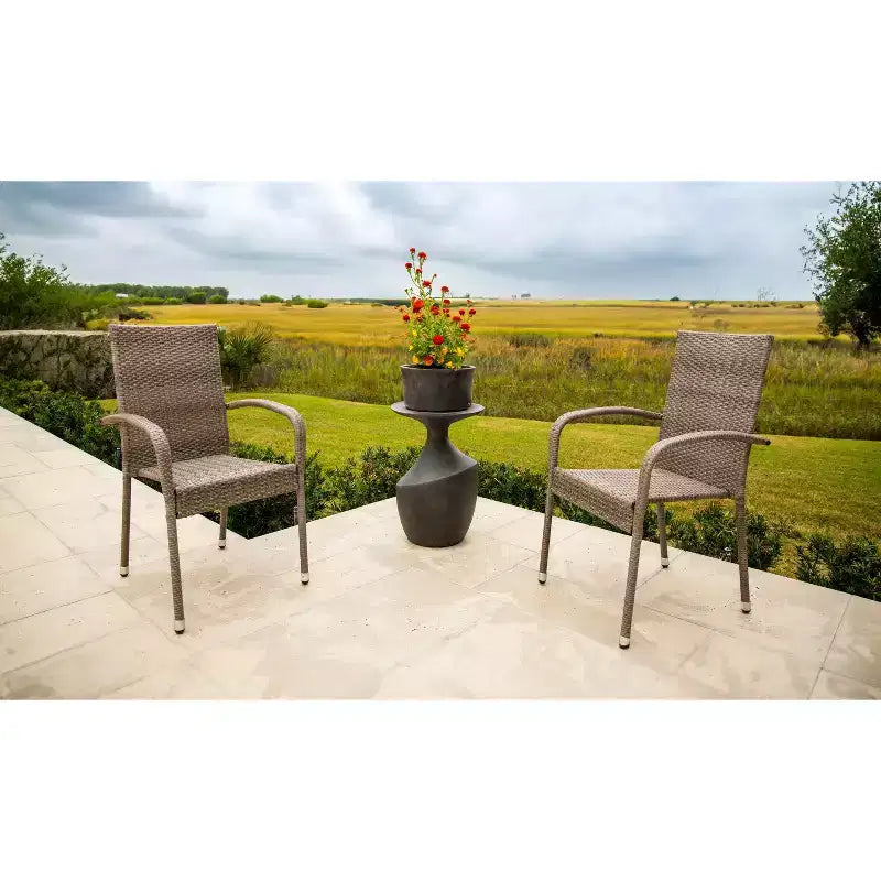 Aspect Living Morgan, sedie impilabili in vimini da esterno, intrecciate a mano, per tutte le stagioni, telaio in acciaio verniciato a polvere, leggere, per portico, cortile, giardino, balcone - Set da 2