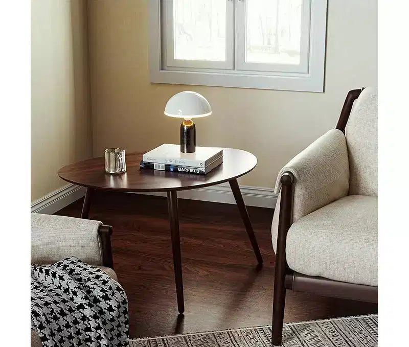 GDFStudio Beau Tavolino da Caffè Ovale Mid-Century Modern 25.59 W in Legno Massello di Quercia con Tre Gambe