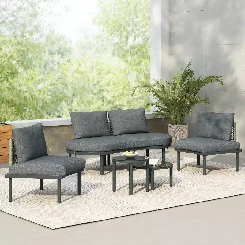 Set divano da esterno semicircolare 6 pezzi Whisen con 2 tavolini da caffè e 4 cuscini, componibile in rattan PE