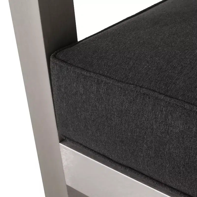 Christopher Knight Home Aviara Set da conversazione da esterno a 3 pezzi in alluminio con tavolino a C