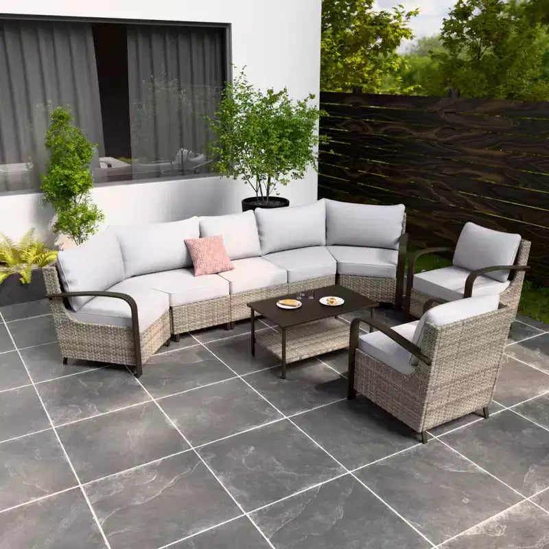 Set di mobili da giardino EAGLE PEAK Coastal Vista, set da conversazione da patio in vimini curvato a mezzaluna con tavolino da caffè