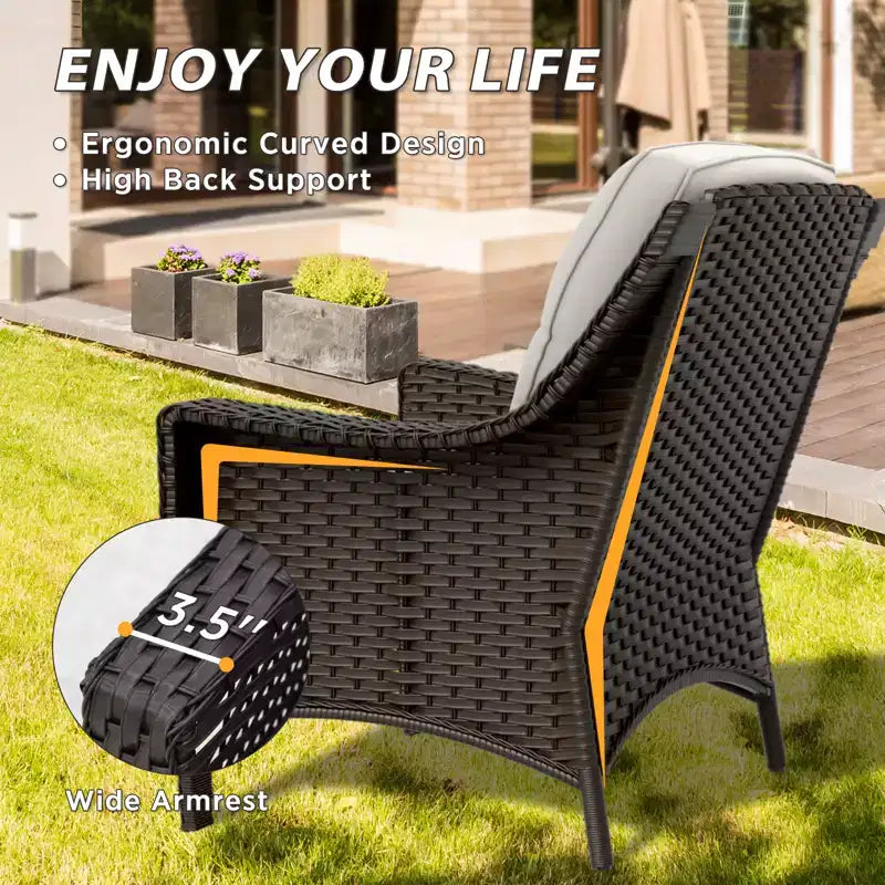 Set di mobili da giardino in vimini a 5 pezzi EAGLE PEAK Azure Bay, divano e sedie con pouf