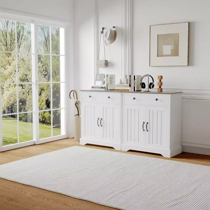 Madia da 74,9 cm con ripiani regolabili, versatile credenza/mobile bar bianco in legno con ante per sala da pranzo e dispensa cucina