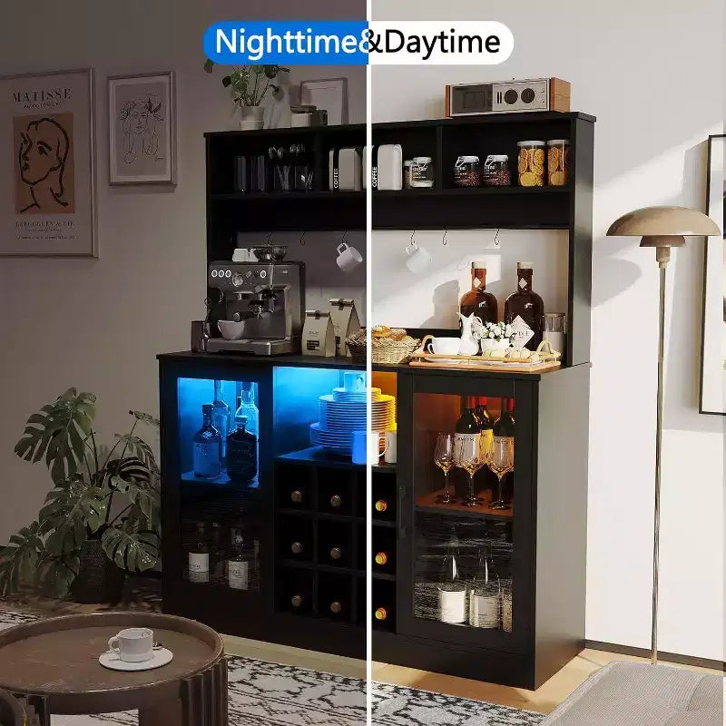 Mobile buffet bar Acekool con presa di corrente, ripiani regolabili, ganci, credenza contenitore per cucina sala da pranzo, nero
