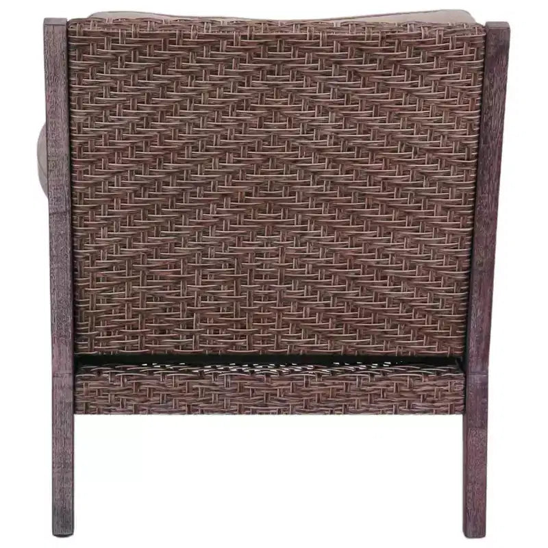 Courtyard Casual Bridgeport II Set Lounge 3 pz include: Due poltrone e un tavolino