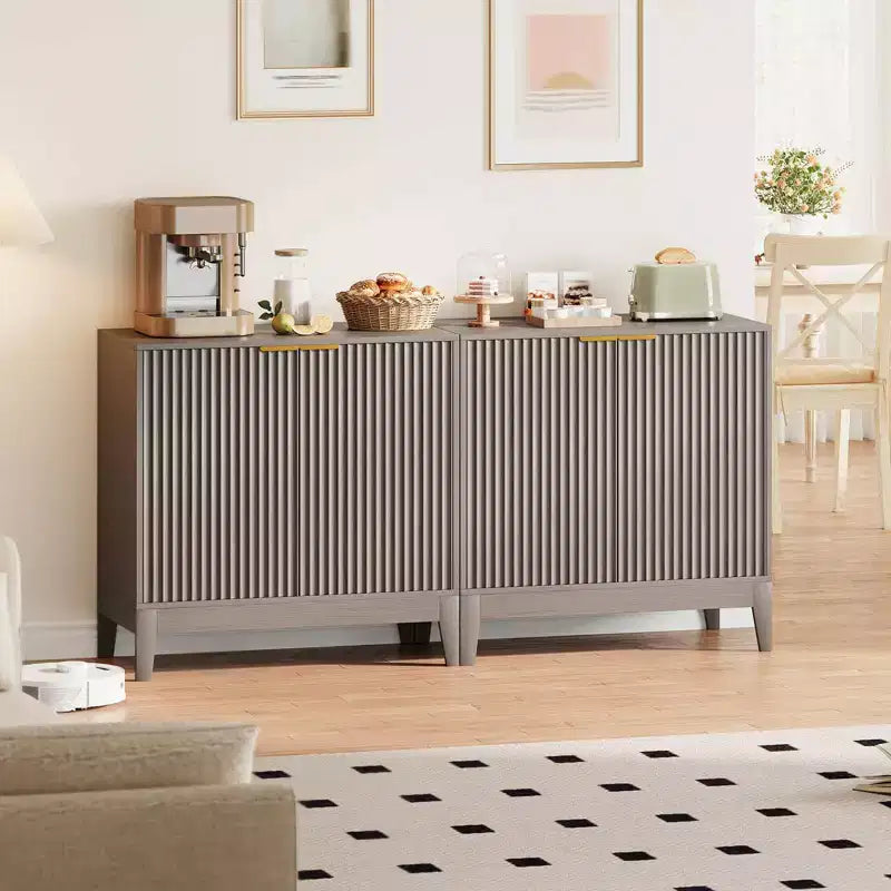 CuisinSmart Mobile Contenitore a Scanalature da 31.5 Pollici con Maniglie Dorate, Ripiano Regolabile, Credenza Finitura Rovere, Madia Moderna per Sala da Pranzo Cucina