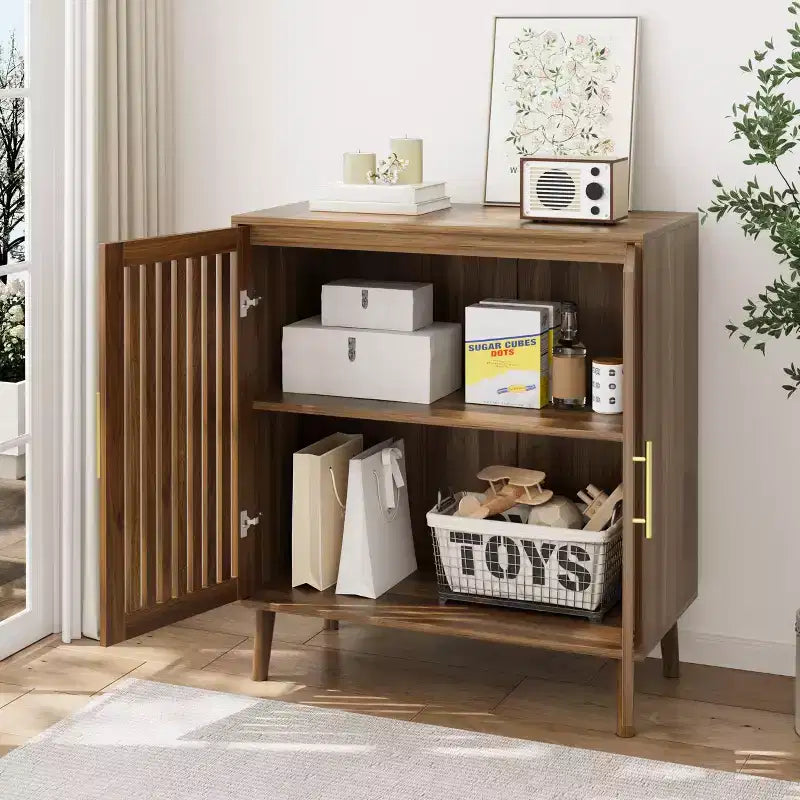 Okak Accent Cabinet, Credenza con quattro ante intagliate, Armadietto per Cucina, Sala da Pranzo, Ingresso