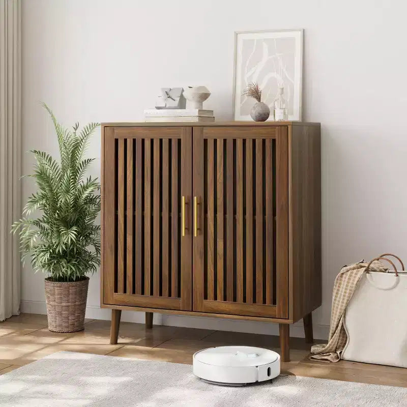 Okak Accent Cabinet, Credenza con quattro ante intagliate, Armadietto per Cucina, Sala da Pranzo, Ingresso