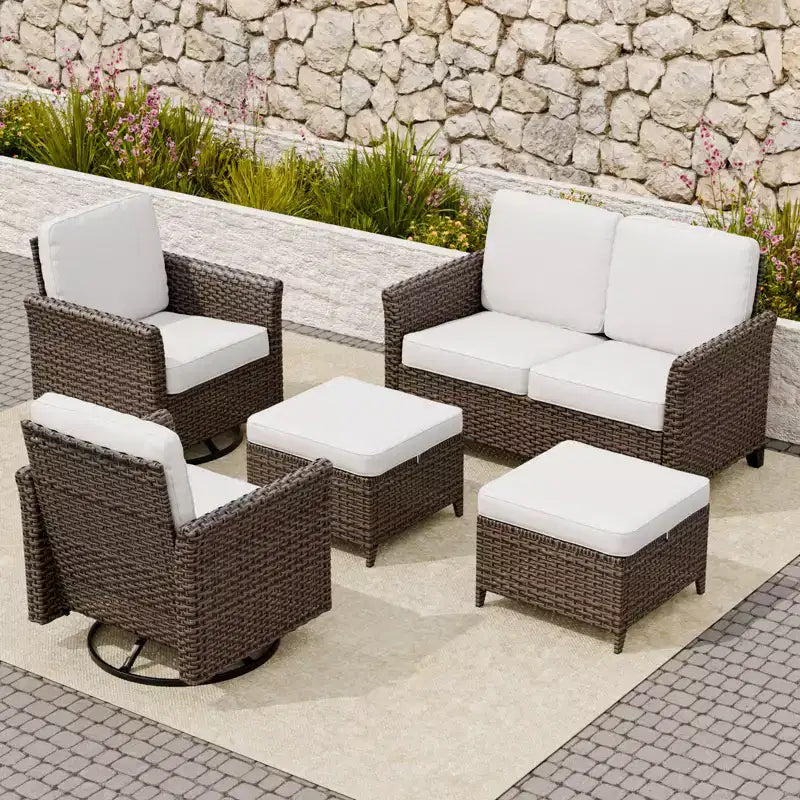 Set da conversazione per patio EAGLE PEAK Ocean Vista da 5 pezzi, in vimini marrone screziato, con poltrone girevoli e divanetto