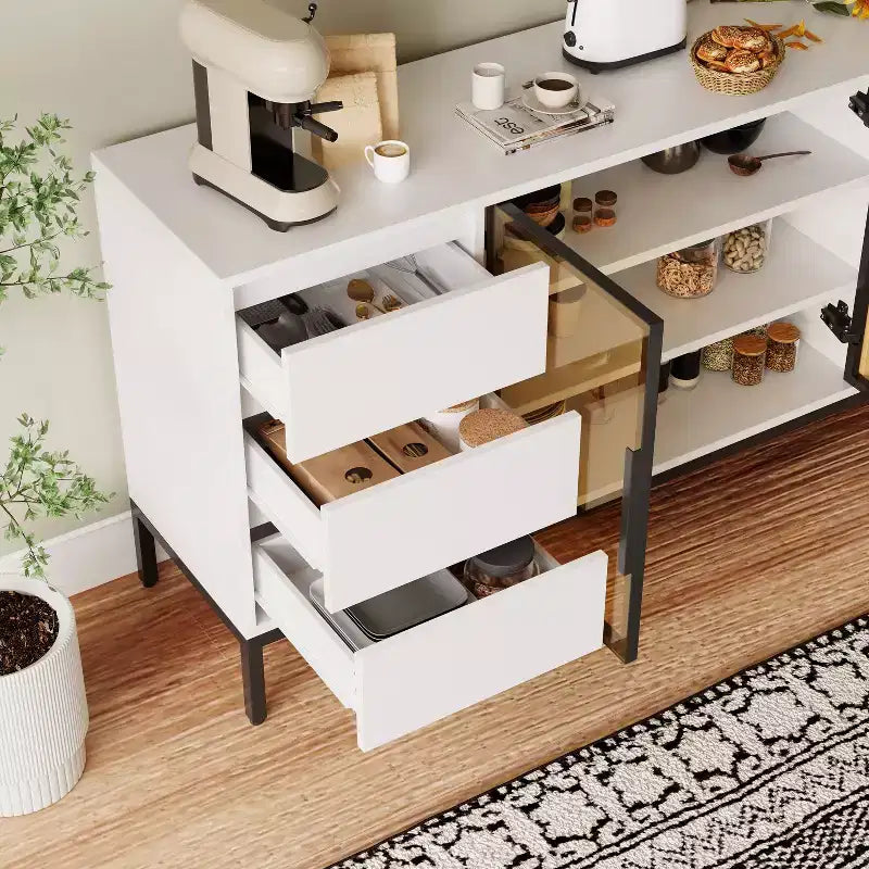 Mobile credenza da caffè da 63 pollici con contenitore, mobile buffet con 3 cassetti, isola cucina bianca stile fattoria con tavolo credenza a 2 ante in vetro per sala da pranzo e cucina