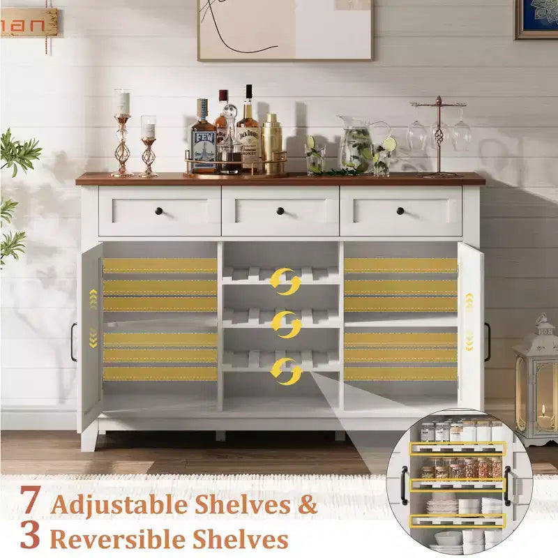 Mobile Buffet da Fattoria da 53.5 pollici con Contenitore, Mobile Contenitore con 3 Cassetti, Portabottiglie Reversibile, Credenza da Fattoria con Ripiano Regolabile