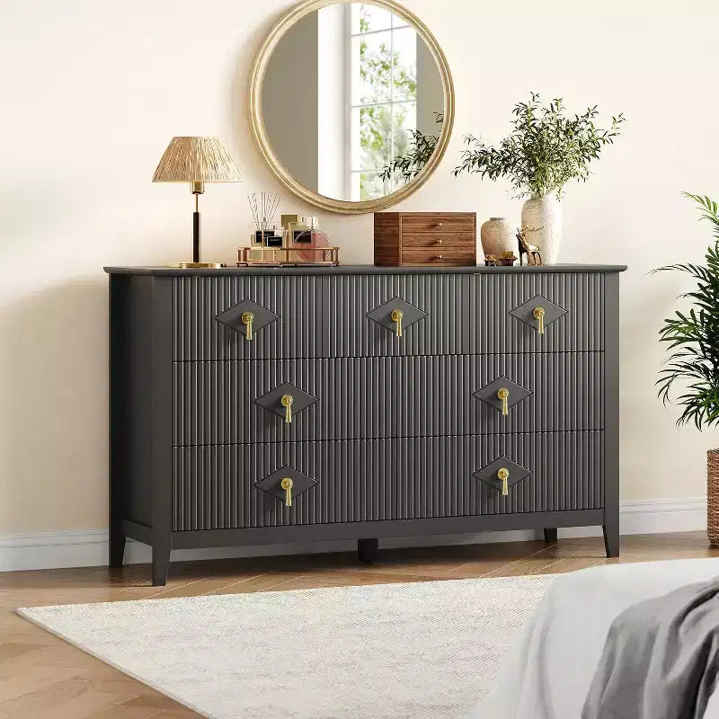 Comò per camera da letto con 7 cassetti, comò moderno largo 137 cm con maniglie in metallo, porta TV, cassettiera in legno per camera da letto