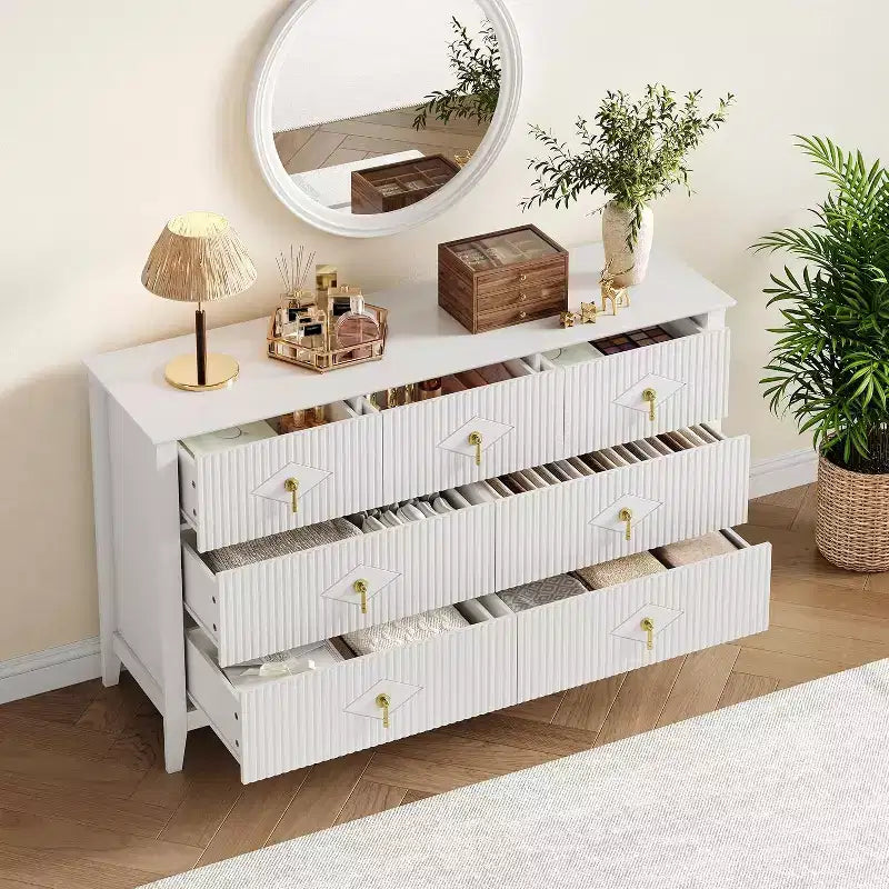 Comò per camera da letto con 7 cassetti, comò moderno largo 137 cm con maniglie in metallo, porta TV, cassettiera in legno per camera da letto