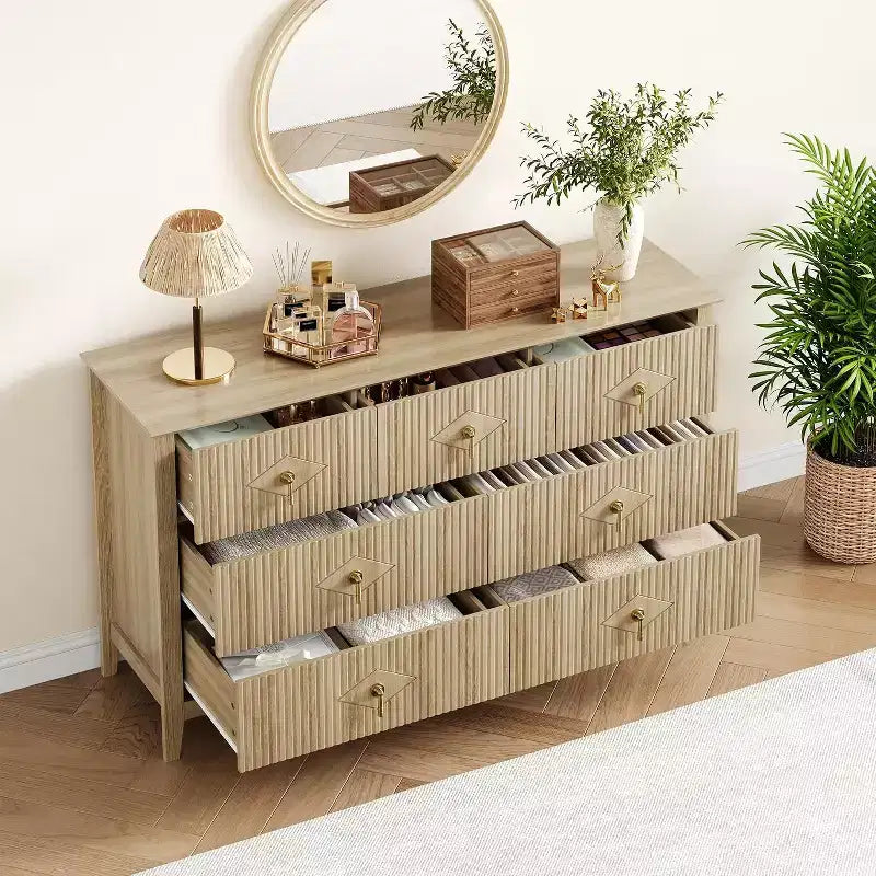 Comò per camera da letto con 7 cassetti, comò moderno largo 137 cm con maniglie in metallo, porta TV, cassettiera in legno per camera da letto