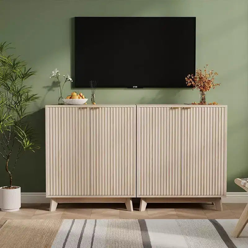 Buffet bas avec rangement et 2 portes, à cannelures