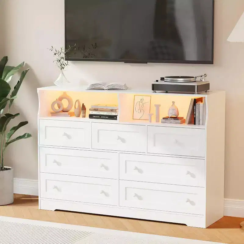 Commode indépendante, chiffonnier à 7 tiroirs avec LED, 2 compartiments ouverts et station de charge, organisateur de rangement pour chambre, entrée, chambre d'enfant