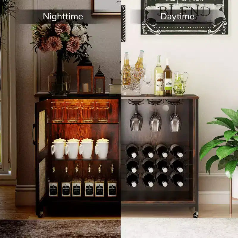 Mobile Bar Costway con Ruote, Luci a LED, Ripiani, Porta Bicchieri e Porta Bottiglie