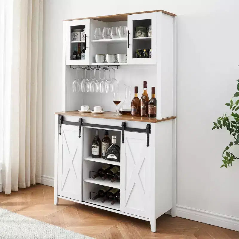Mobile bar da fattoria con anta scorrevole a granaio, credenza rustica da 70 pollici con portabottiglie e portabicchieri per cucina, sala da pranzo o angolo bar