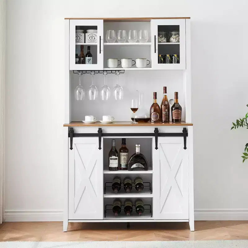 Mobile bar da fattoria con anta scorrevole a granaio, credenza rustica da 70 pollici con portabottiglie e portabicchieri per cucina, sala da pranzo o angolo bar