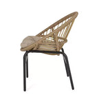 Set Salotto da Giardino Loic Farmhouse Christopher Knight Home in Ferro con Design in Rattan PE e Tavolino da Bistrò a Doghe in Acacia