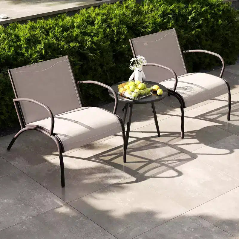 Set da 3 pezzi di sedie da patio Costway con seduta curva in tessuto e tavolino da caffè rotondo per giardino