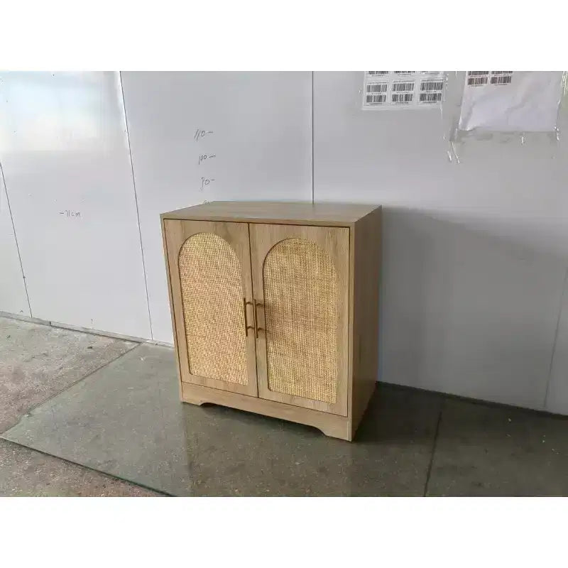 Credenza/Buffet in Rattan, Mobile Contenitore da 59" con 4 Ante, Ripiano Fisso e Maniglie in Metallo