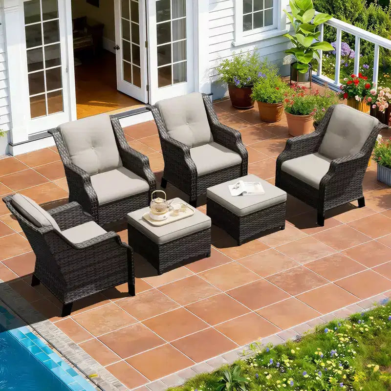 Set modulare di 4 sedie con 2 pouf UPTIOT