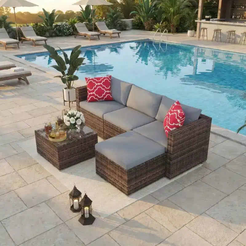 Set Mobili da Giardino 5 Pezzi, Divano Sezionale in Vimini per Tutte le Stagioni con Cuscini Antiscivolo, Set Divano in Rattan per Esterni con Pouf