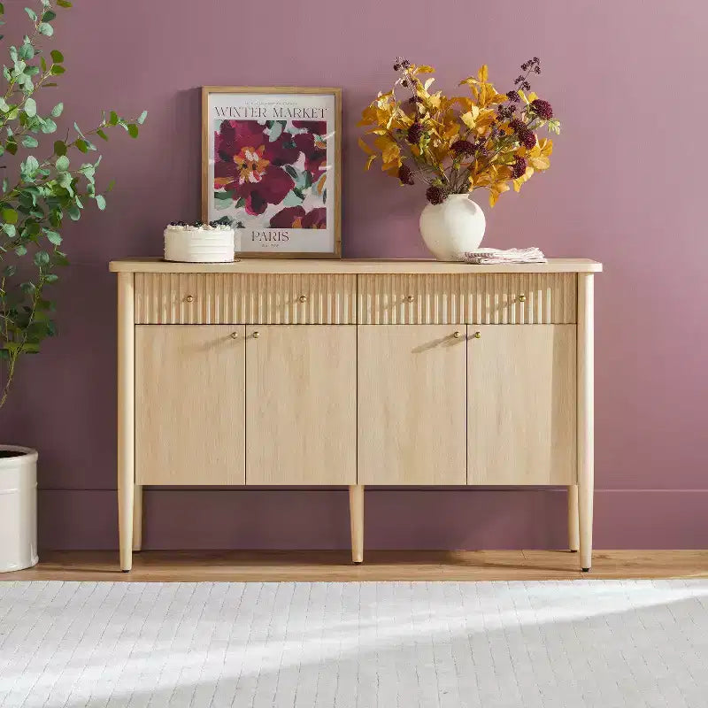Buffet de salle à manger en bois cannelé moderne de 58 po avec rangement, assemblage facile