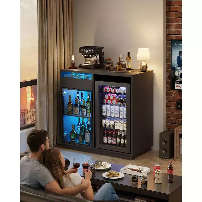 Meuble de Bar à Café avec Espace Réfrigérateur, Buffet Vaisselier avec Lumières LED et Prises Électriques, Meuble de Rangement pour Alcool avec Portes Vitrées, Noir