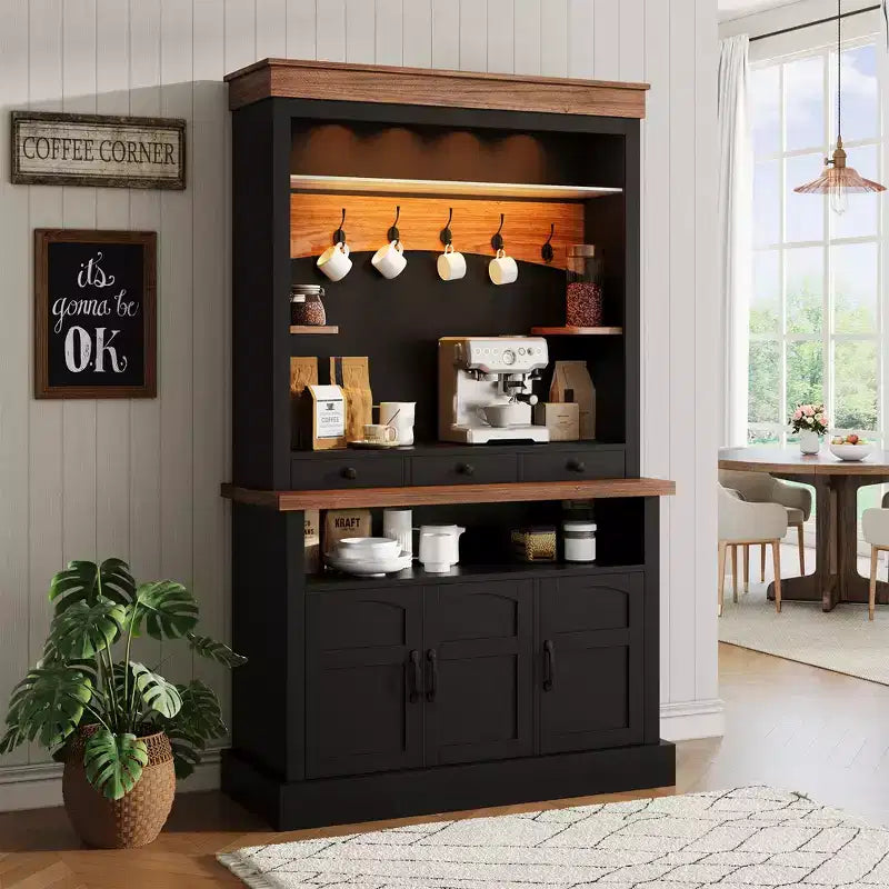 Credenza da fattoria per angolo caffè con luci a LED alta 183 cm, ripiani regolabili, ante e cassetto, ripiano in vetro, ampio spazio contenitore per buffet