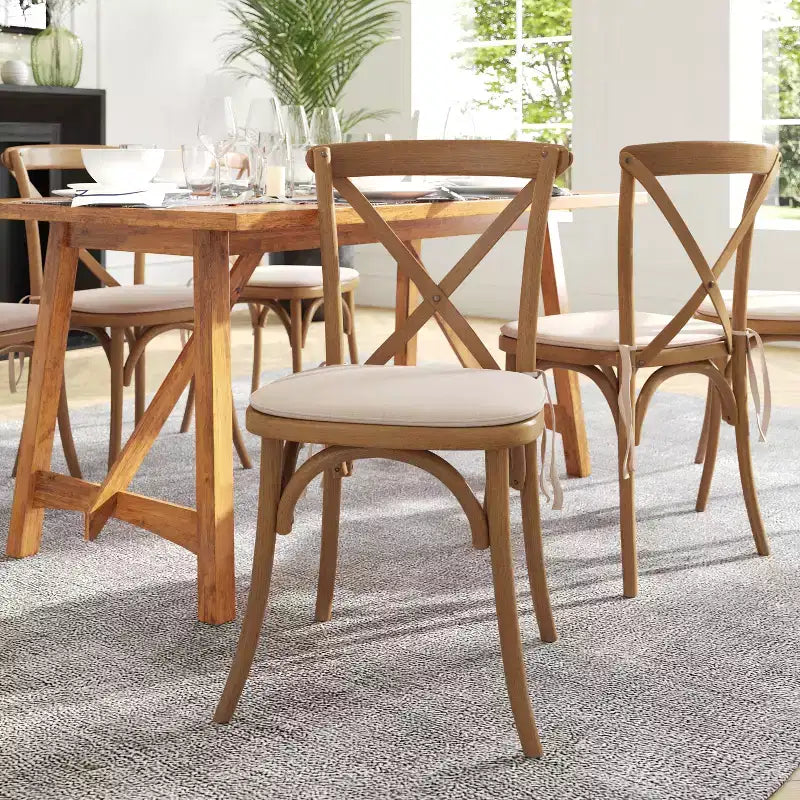 Sedia impilabile in legno con schienale a croce e cuscino serie HERCULES Flash Furniture
