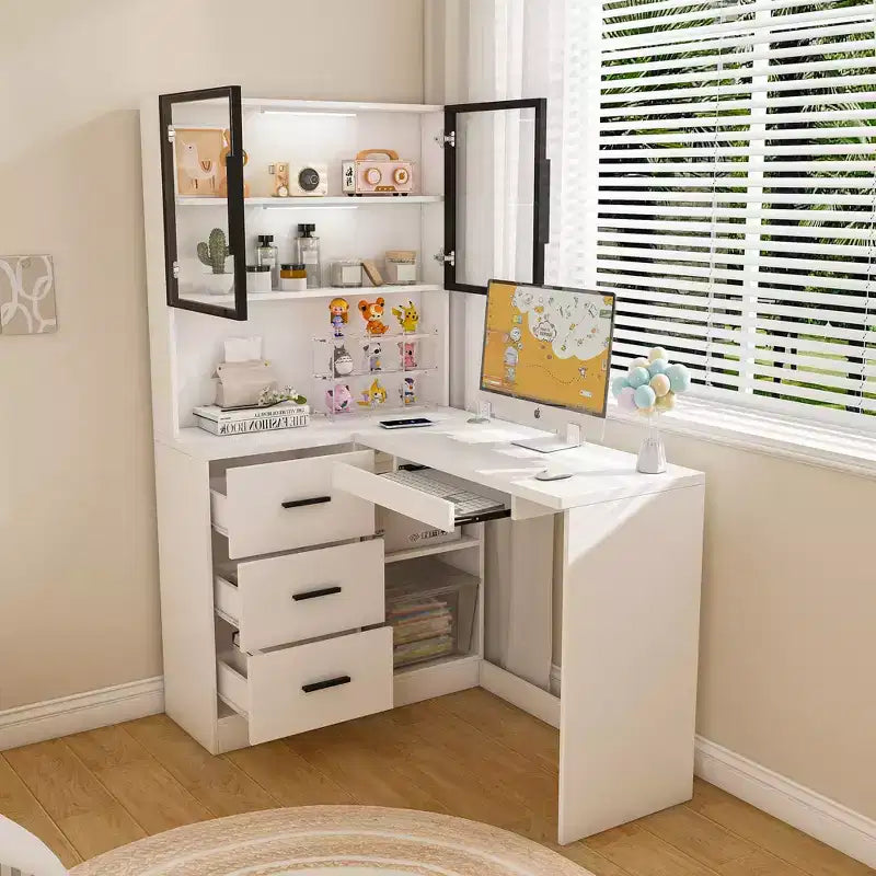 Scrivania JVNOXK con mobile in vetro e illuminazione LED integrata, scrivania angolare a L, con porte di ricarica USB e vassoio per tastiera, bianca