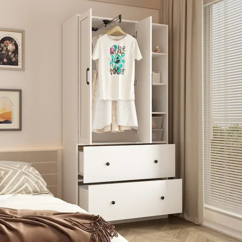 Armoire avec miroir et tringle extensible pour optimiser l'espace