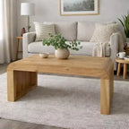 Tavolino da caffè Royal Hampton, in legno di acacia naturale lavorato a mano, rettangolare con piano ricurvo a cascata, 91 cm
