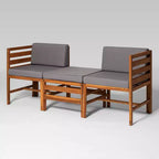 Set da conversazione modulare a 3 pezzi in legno di acacia per patio con cuscini - Saracina Home