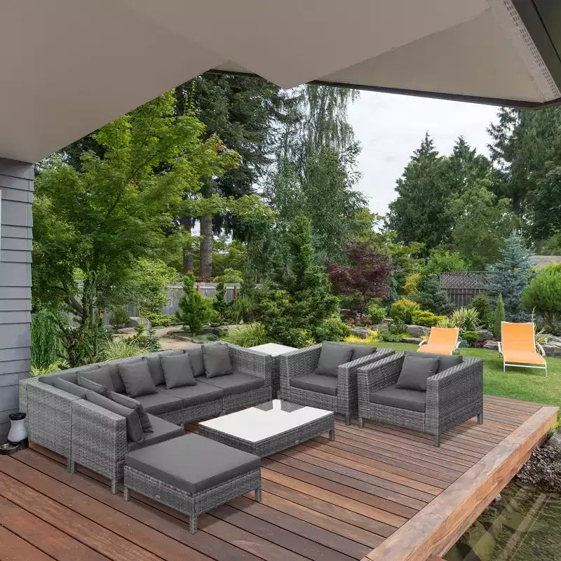 Outsunny Set da Esterno 9 Pezzi in Rattan PE con Divano Angolare, Tavolino e Pouf, Cuscini Imbottiti per Giardino, Terrazzo e Balcone