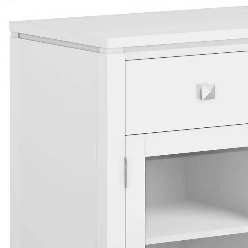 Madia a buffet Essex - Wyndenhall