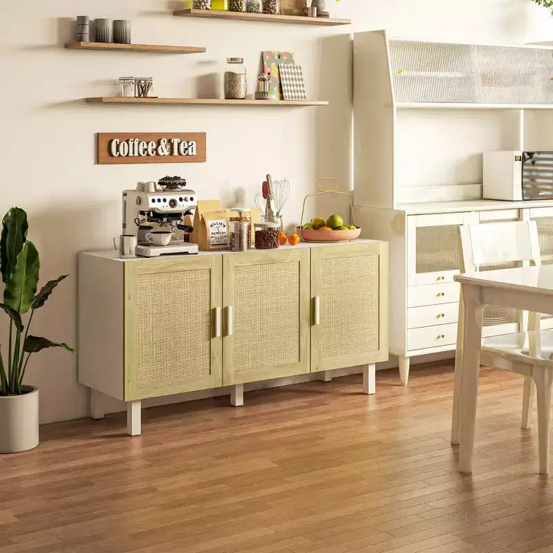 HOMCOM Meuble buffet, meuble de cuisine et meuble bar à café avec 3 portes en rotin et étagères réglables