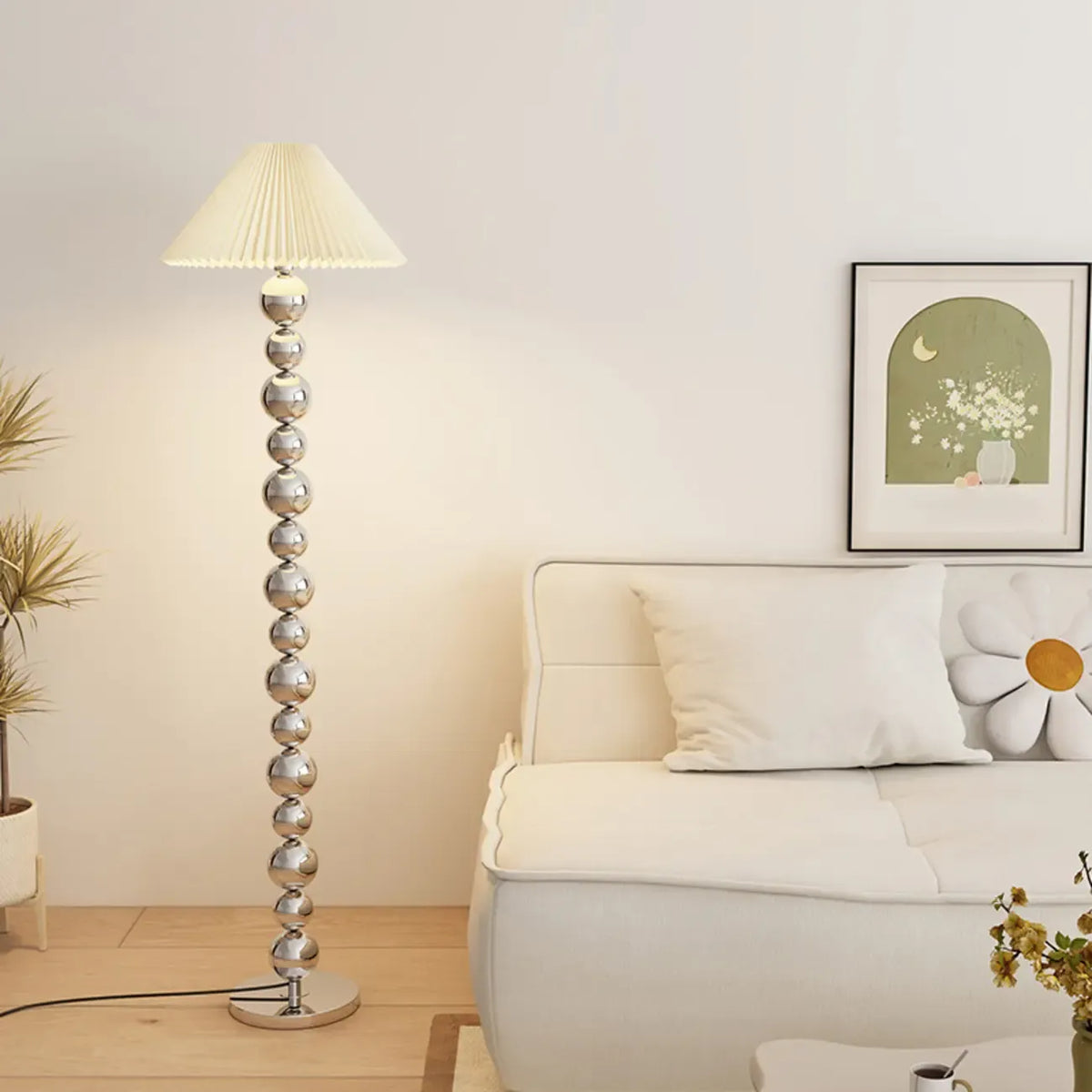 Lampadaire moderne décoratif à boules superposées avec abat-jour en tissu