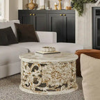 Tavolino da Caffè Alina Realizzato Artigianalmente in Legno di Mango con Motivo Floreale Intagliato Finitura Bianca Invecchiata 33 Pollici