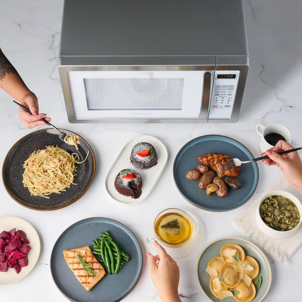 Four à micro-ondes Farberware Classic 1,1 pi cu, 1000 W