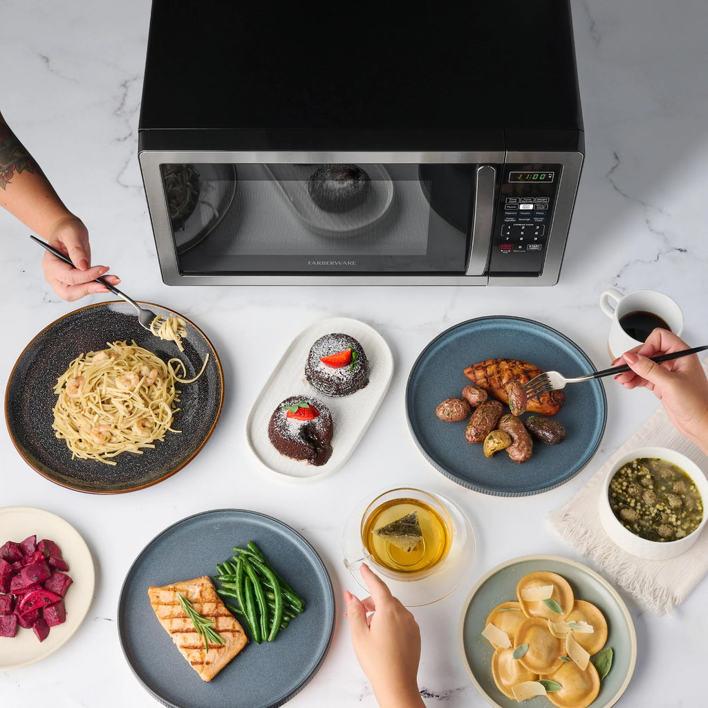 Four à micro-ondes Farberware Classic 1,1 pi cu, 1000 W