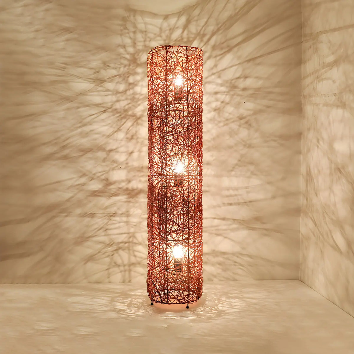 Lampada da terra in rattan LED a colonna con spina per soggiorno