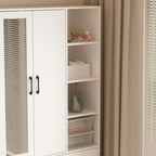 Armoire avec miroir et tringle extensible pour optimiser l'espace